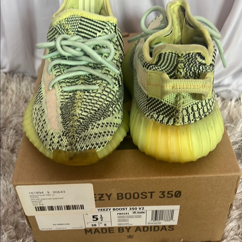 Adidas Yeezy Boost 350 V2 - Yellow and Black